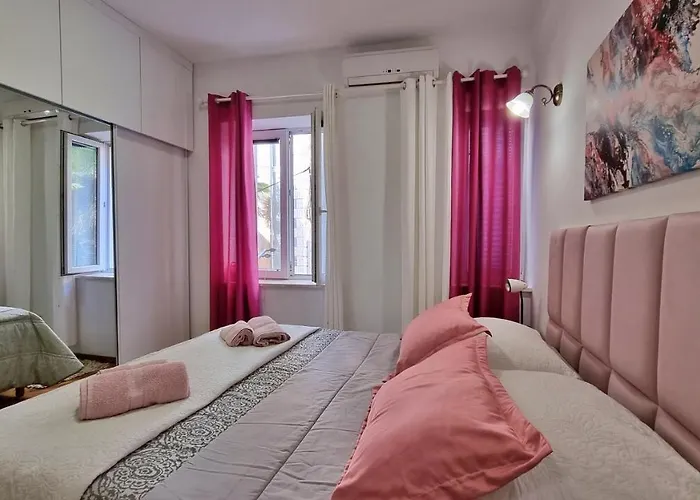 아파트 Heart Of - Pink *