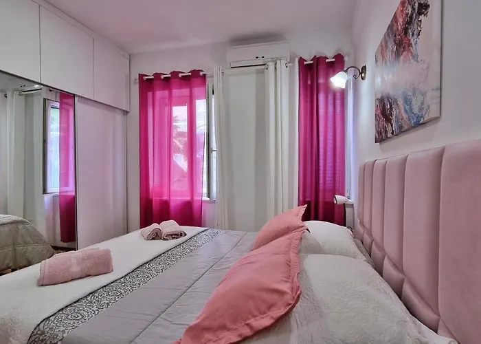 아파트 Heart Of - Pink