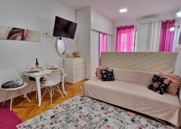 아파트 Heart Of - Pink