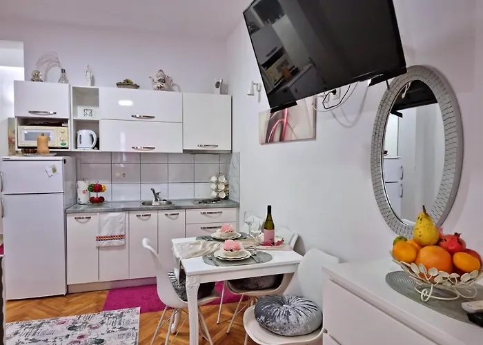 아파트 Heart Of - Pink *