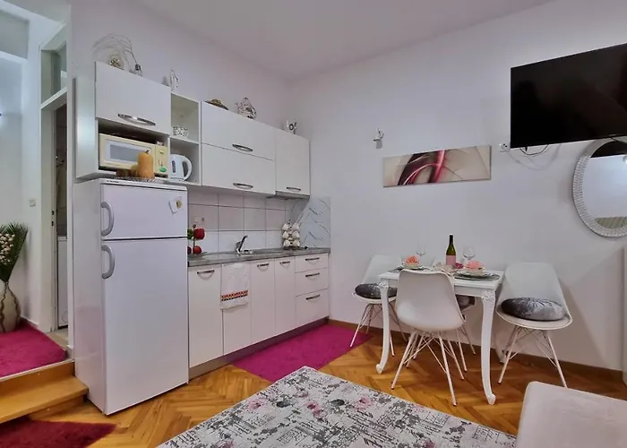 아파트 Heart Of - Pink *